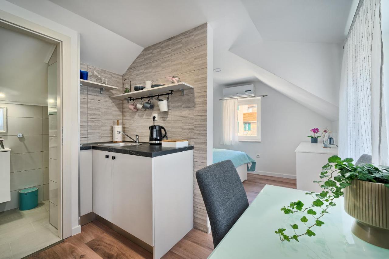 Loft Rooms Split Exterior photo